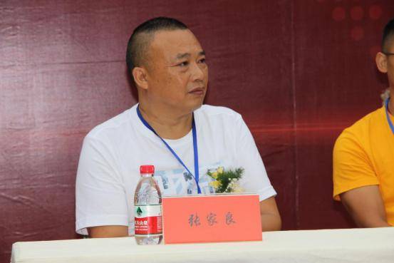 活动开始后,来自中升乙源建设工程有限公司董事长陈大顺,中升乙源建设