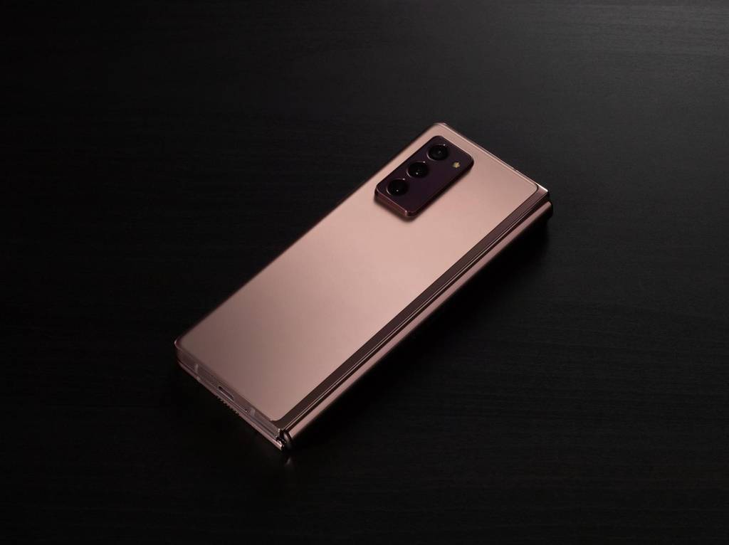 原创三星的新款galaxyzfold2智能手机售价为1799英镑