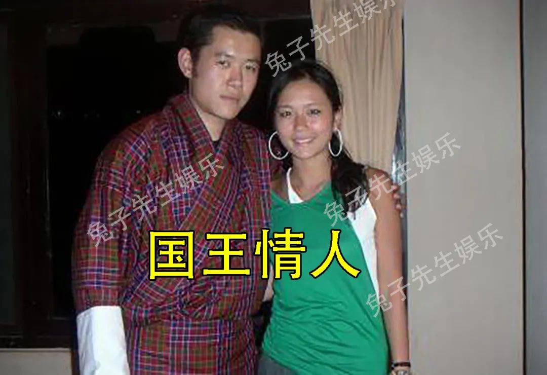 30岁不丹王后棋逢对手国王情人温柔可人穿绿衣小露香肩太惊艳