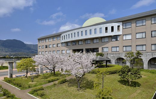 长崎国际大学图片