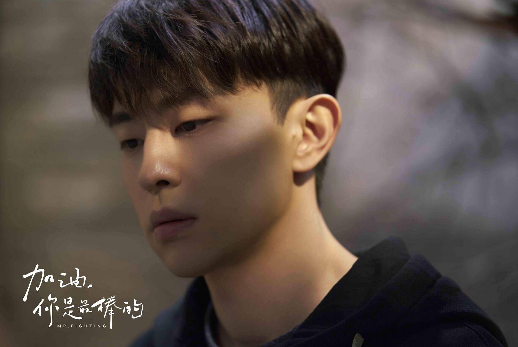 邓伦事业心不断下滑,导致粉丝纷纷脱粉,原来是有这一原因