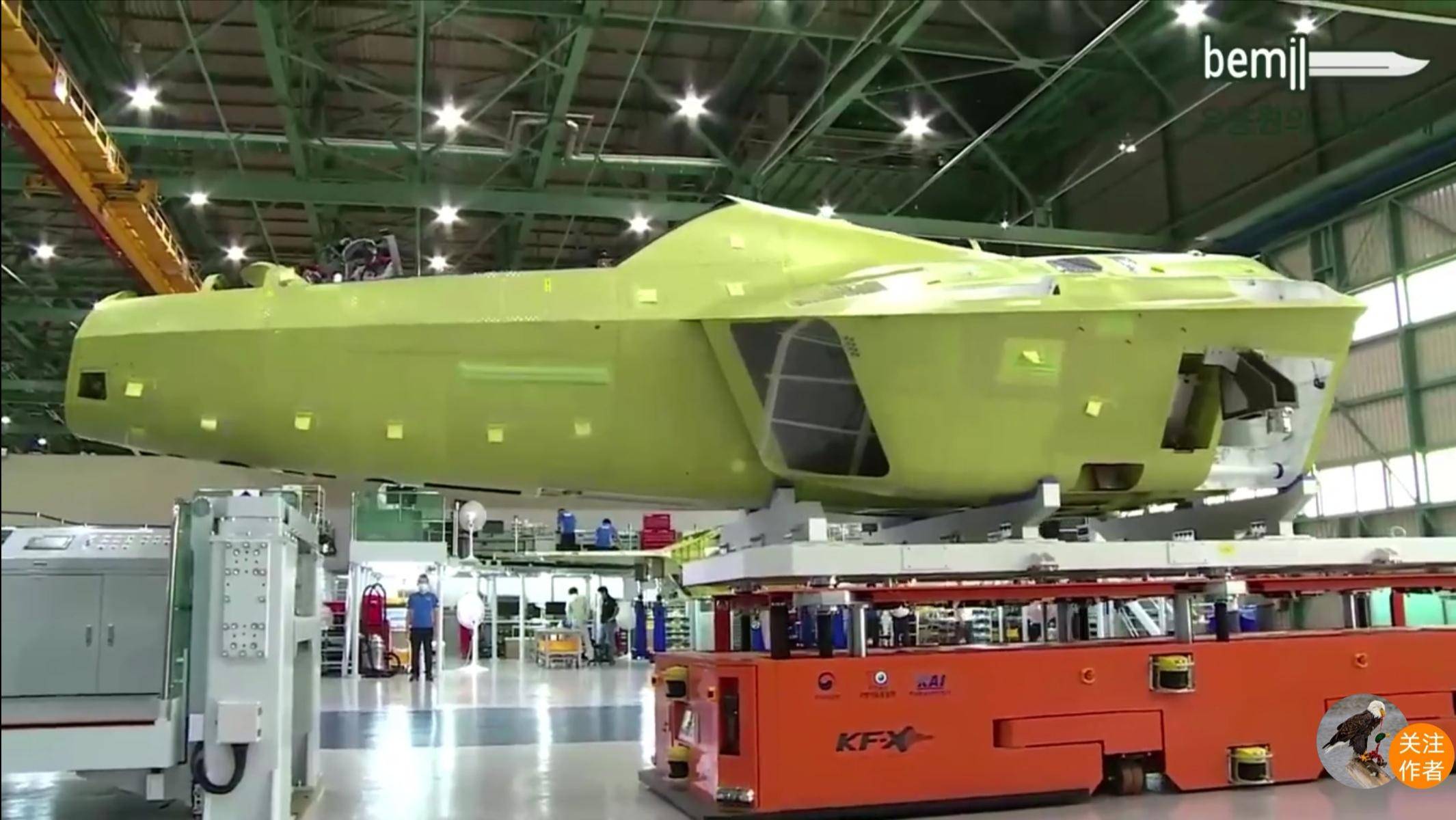 高清组图,韩国kfx机身完成组装明年下线,歼31舰载版何时亮相?