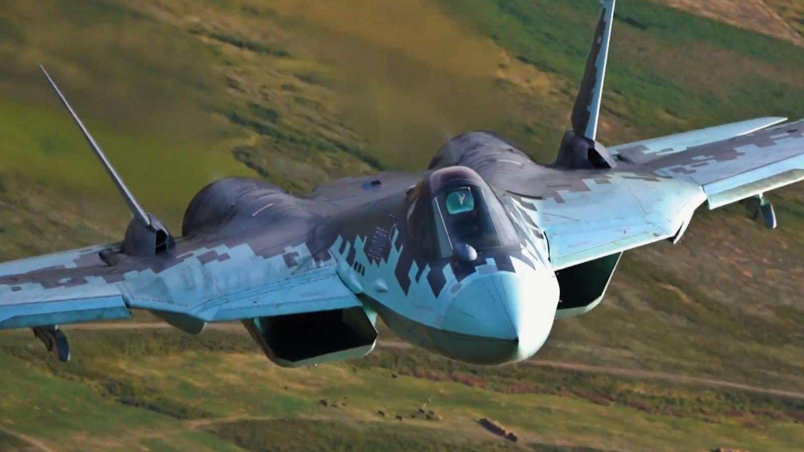 苏57机动性远超f22,还可规避空空导弹锁定,为此不惜舍弃隐身能力_手机