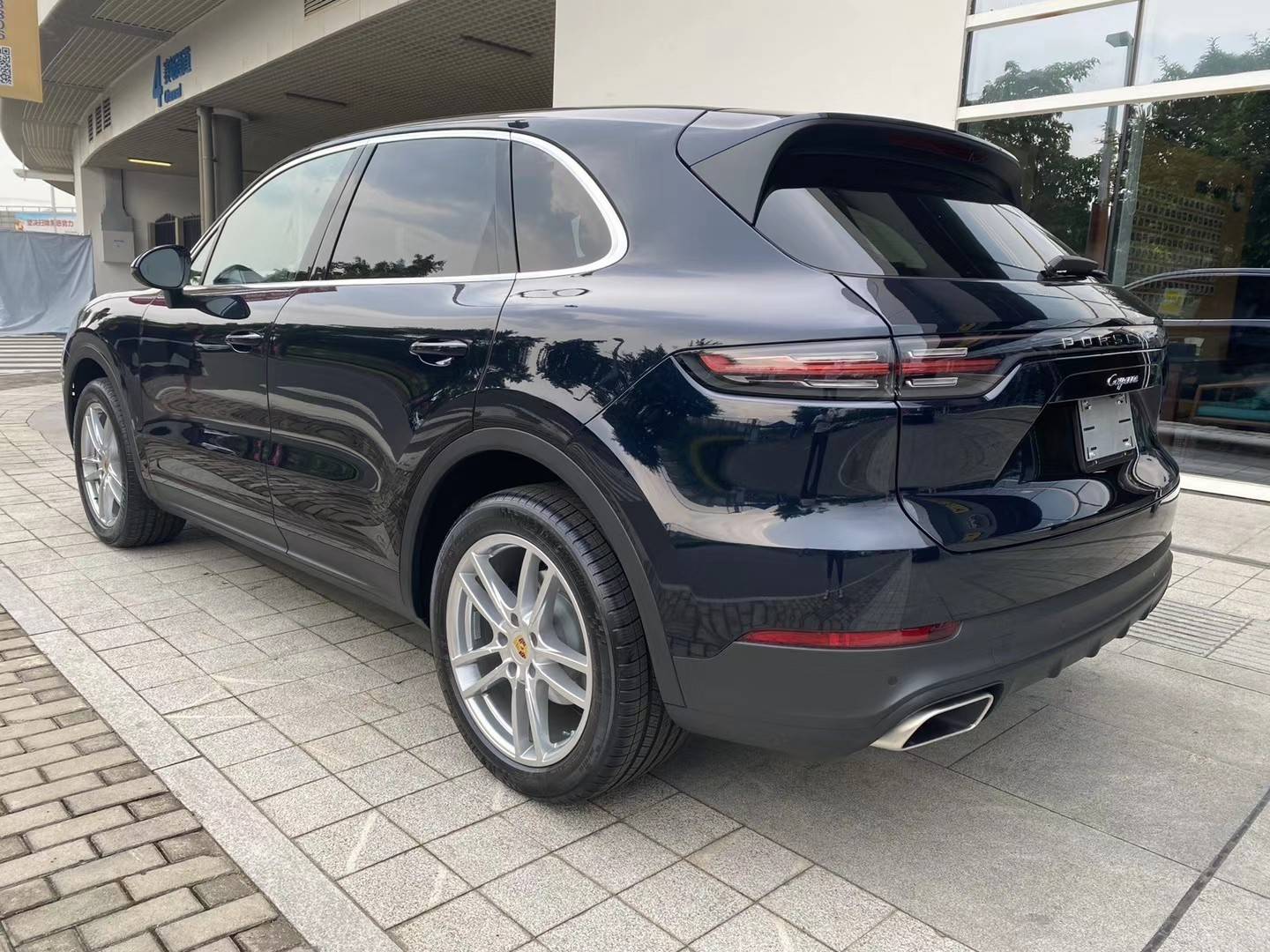 2020款保时捷卡宴(美规版)内饰做工较为精细;配置比较齐全;座椅的舒适