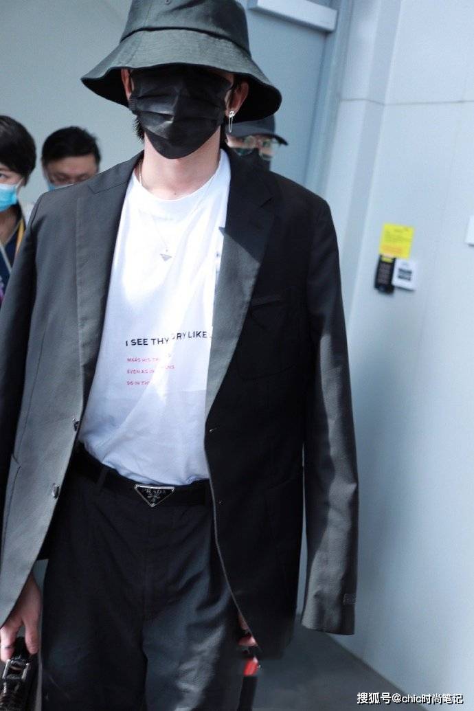 张艺兴教你三种渔夫帽穿搭风格,既偷懒又可以耍帅