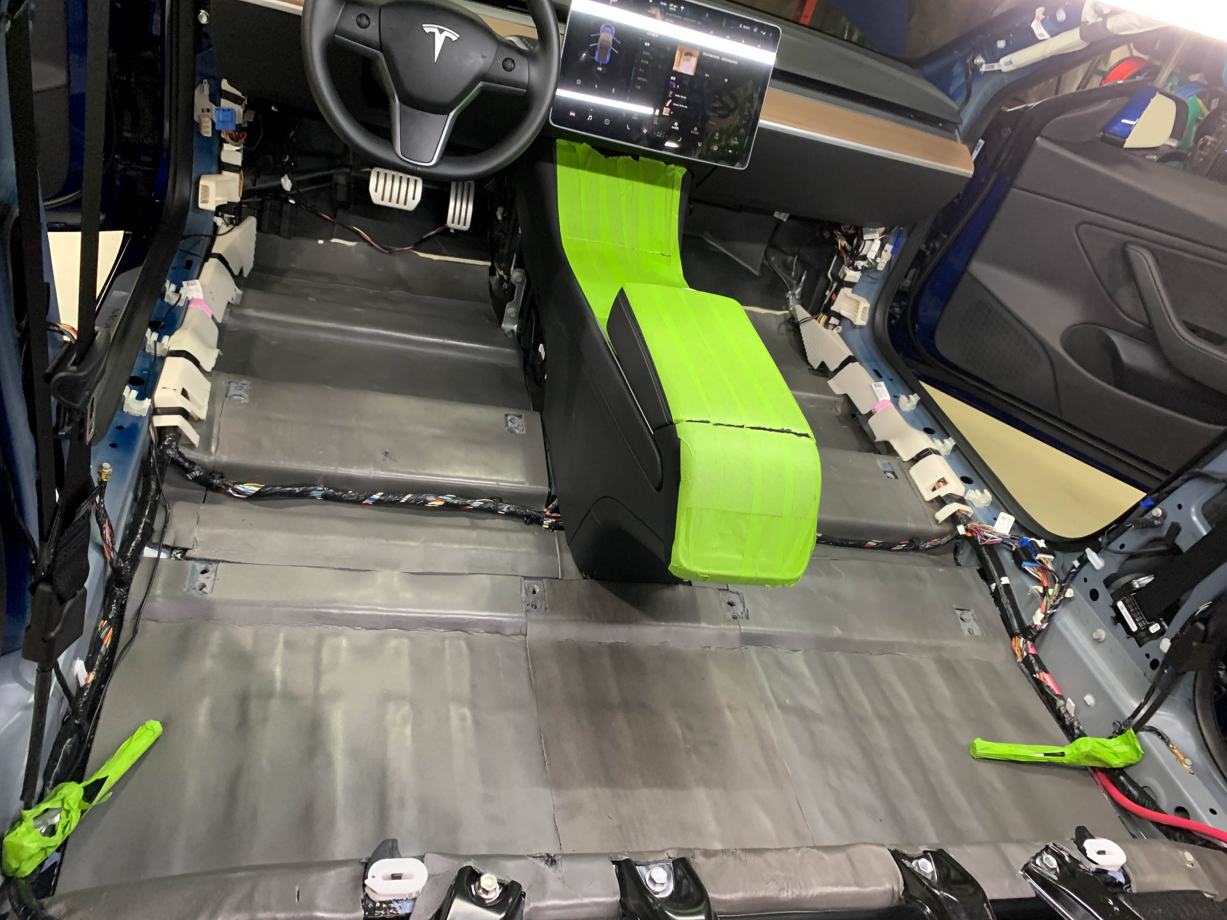 厦门特斯拉model3全车隔音改装分享_厦门南方公园音响改装