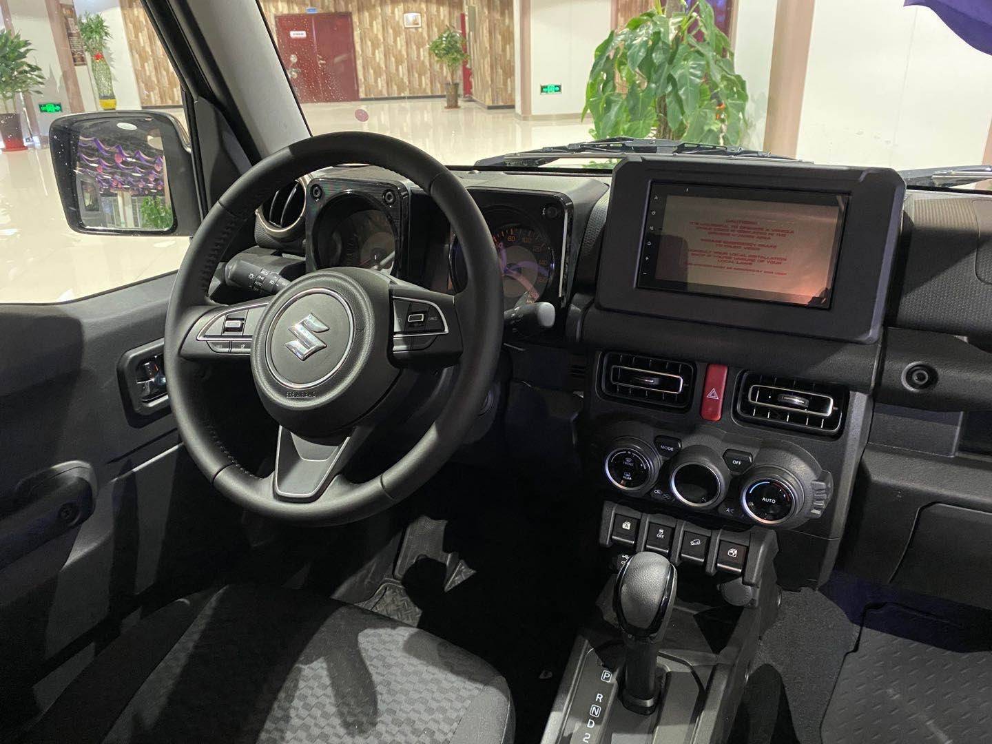 进口2020新款铃木吉姆尼促降低价四驱系统