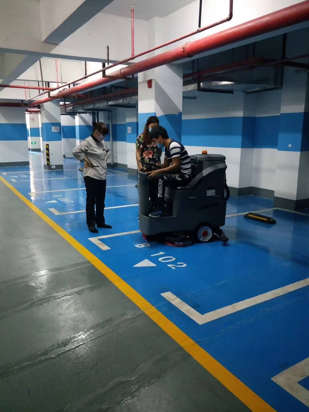 1/ 12 各种地下车库地面清洗