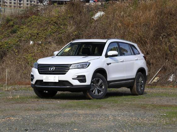 哈弗h6运动版至高优惠3.3万干服长安cs75