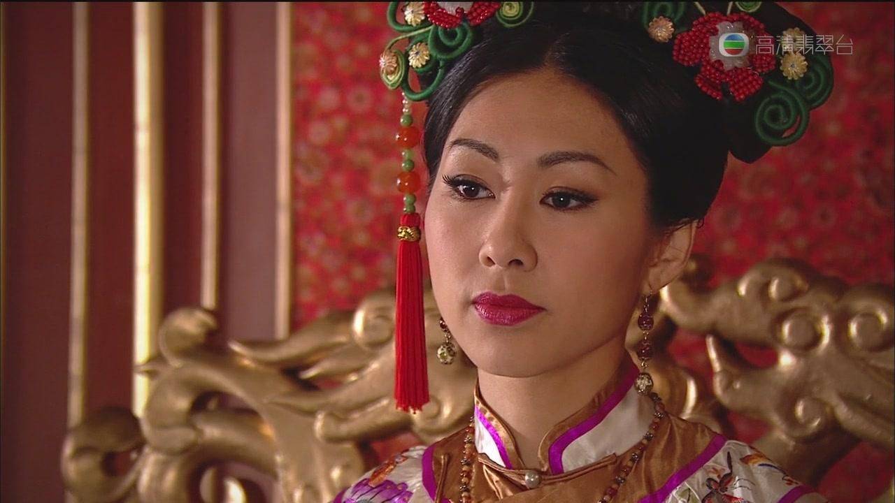 原创她从贵人升到贵妃生女后被连降三级熬死四个皇帝后又当上贵妃