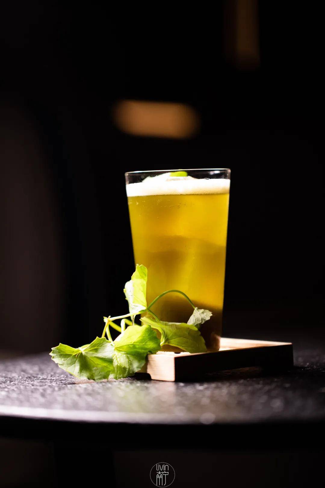 南宁凉茶:一杯有酒味的凉茶,加入了特色本地凉茶,生冲雷公根.