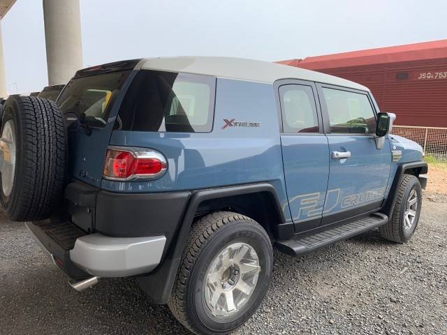 20款丰田fj酷路泽越野车 颜色可选港口特促