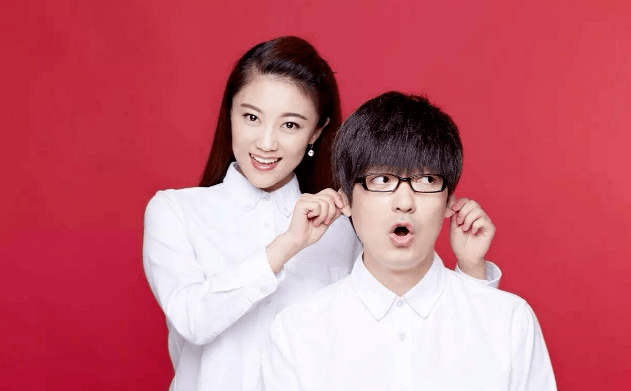 原创玖月奇迹王小玮与新搭档徐子崴一起演出老公王小海未见踪影