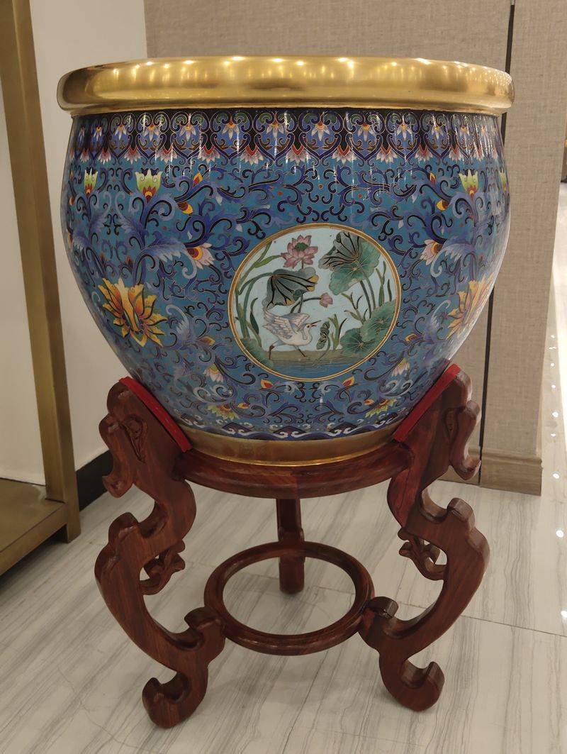 霍铁辉景泰蓝戊戌财运大画缸