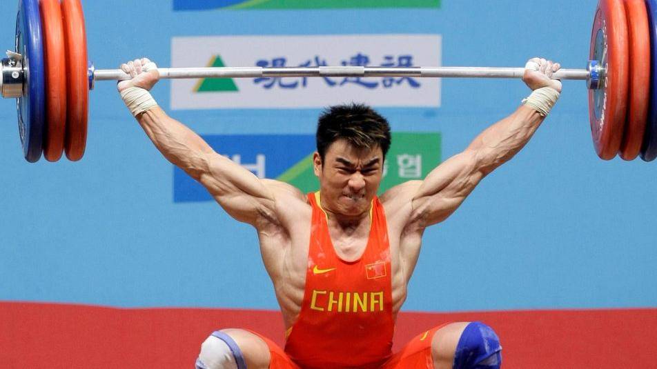 没有科技的自然健美者,也可以拥有漂亮的肩部肌肉