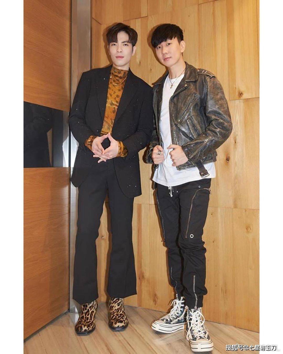 吴建豪联名vessel解构重叠软木腰果花