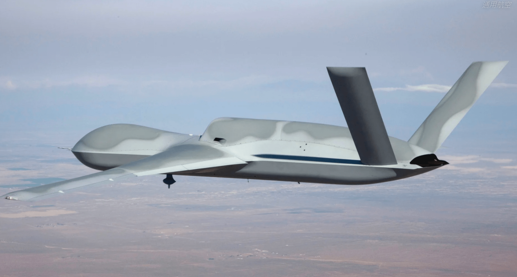 通用新型察打一体无人机,继承b2的未来空中杀手,竞争美军下一代无人机