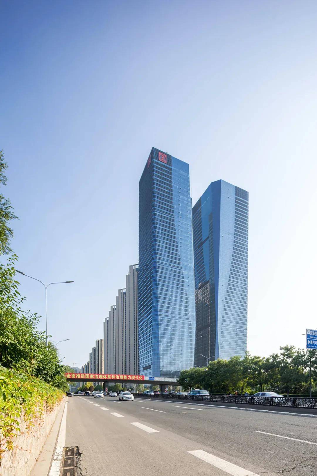 高230米!太原地标性双子塔——太原中海国际中心