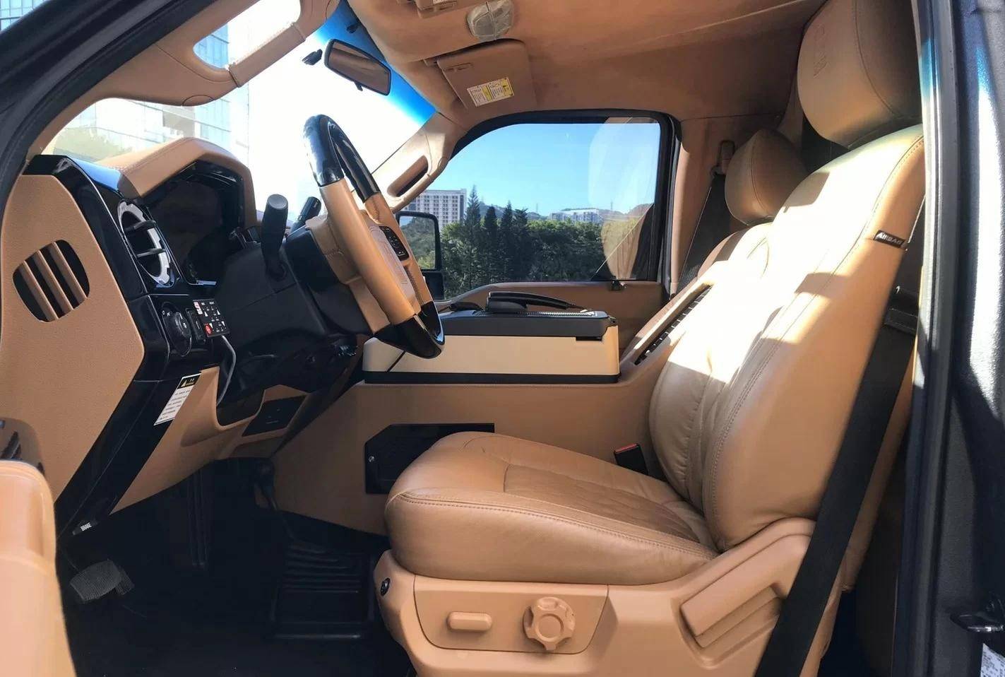 全新20款乔治巴顿现车专促 自贸区展销