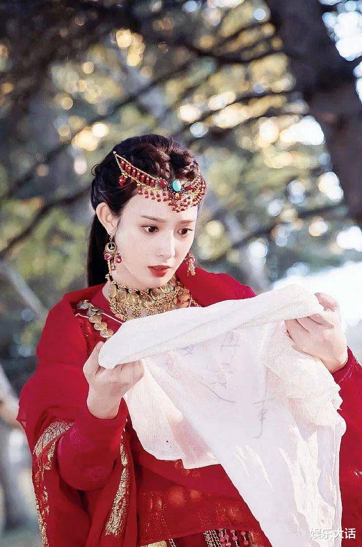 看了古装剧里的“披帛”造型,才知现在有些造型师有多敷衍_颜色
