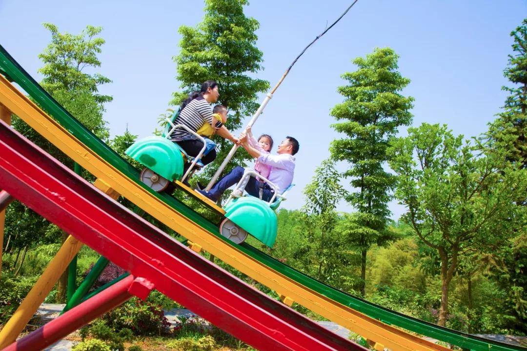 天空之鏡乘坐飛天魔毯來了國慶旅遊來彭山景區免費體驗