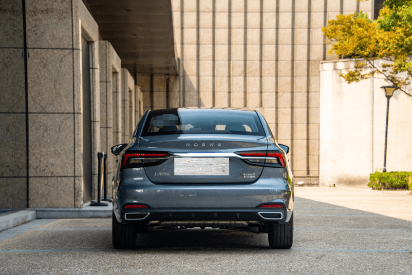 顶配1258万的荣威i6max来了颜值让人惊叹可以比肩思域