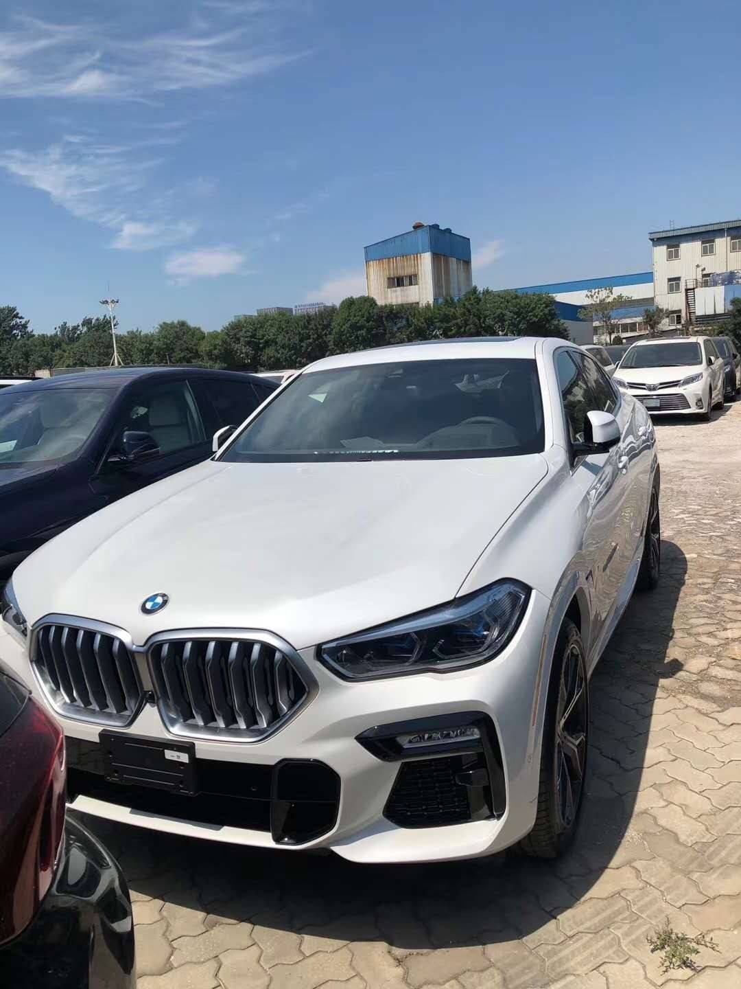 20新款宝马x6行情高品质 个性越野实拍现车