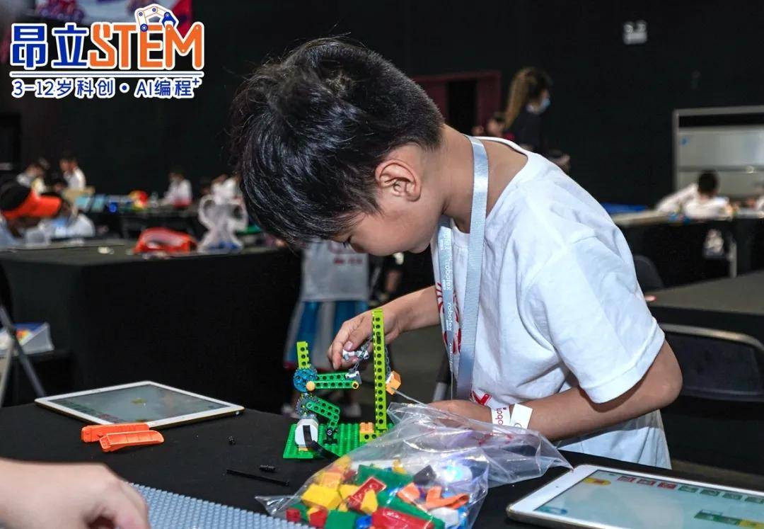昂立stem学员再次荣耀出征 角逐2020robotex世界机器人大会比赛 赛场