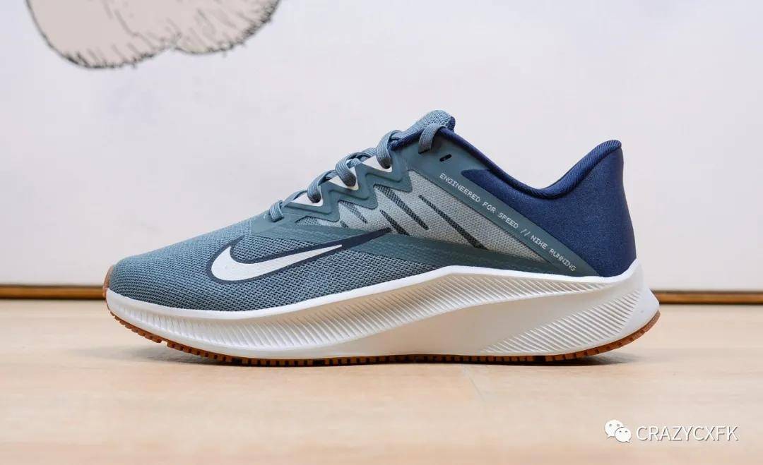 nikequest3耐克极速三代时尚休闲跑步鞋