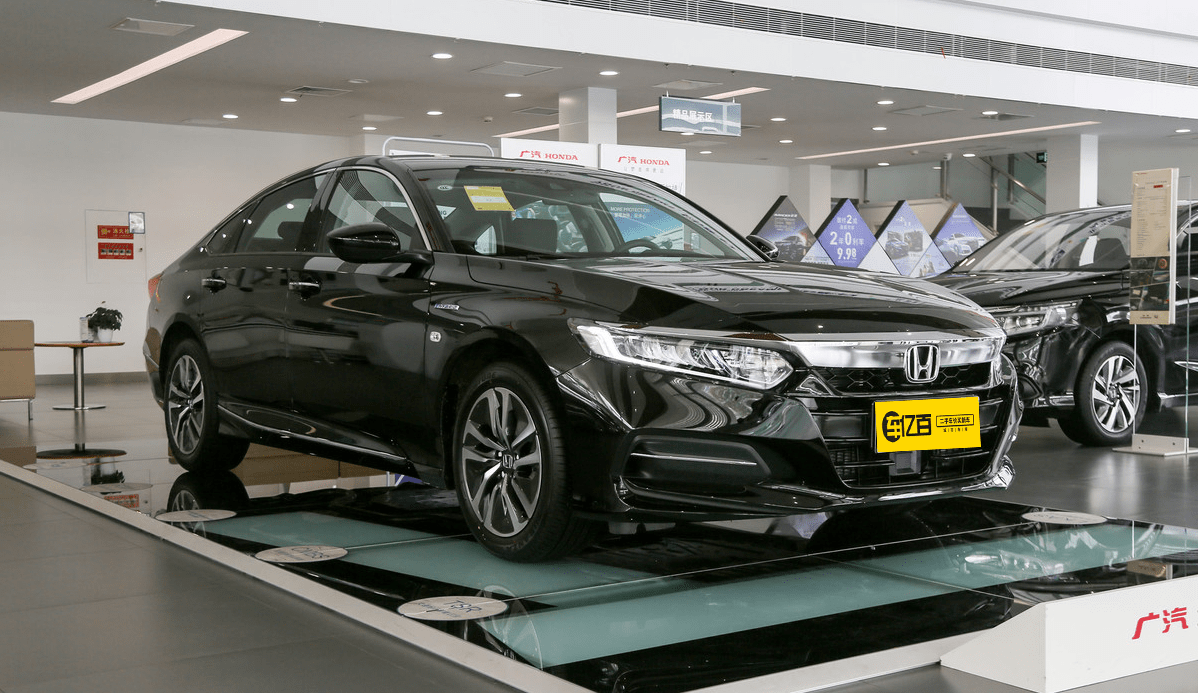 本田雅阁 18款 混动 2.0l e-cvt 锐酷版 国vi