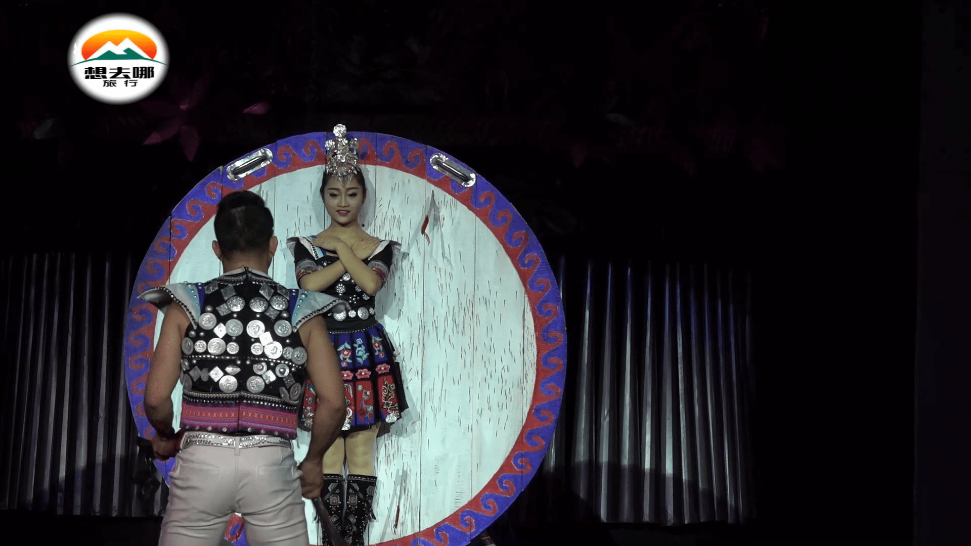 魅力湘西让人尖叫的表演飞刀