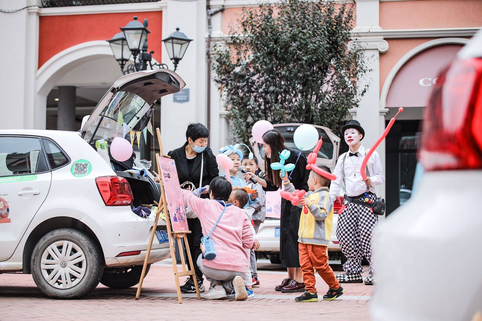 武汉亲子星球后备箱市集开市 武汉佛罗伦萨小镇与你"箱"遇