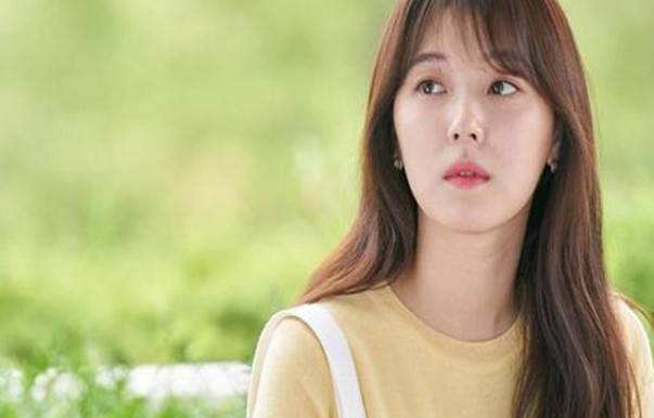 演员林秀香鼻子很怪 林秀香整容前后对比照被扒出