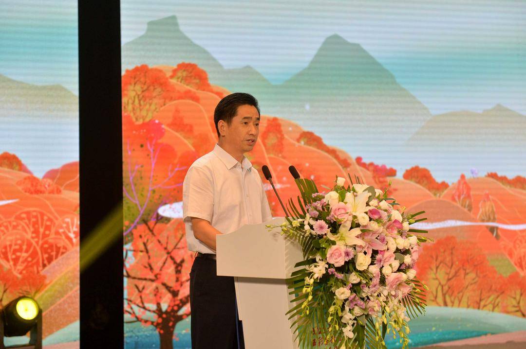 委常委,宣传部部长袁蕊分别致辞,陕西木王森林公园有限责任公司董事长