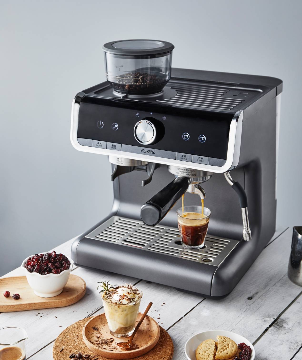 将品质融入生活从百胜图barsetto研磨半自动咖啡机bae01开始