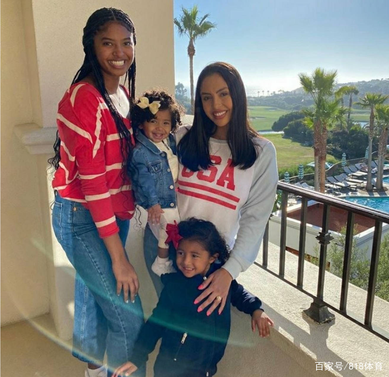 布莱恩特更新了instagram晒出了一段视频,她和1岁的小女儿 koko互动