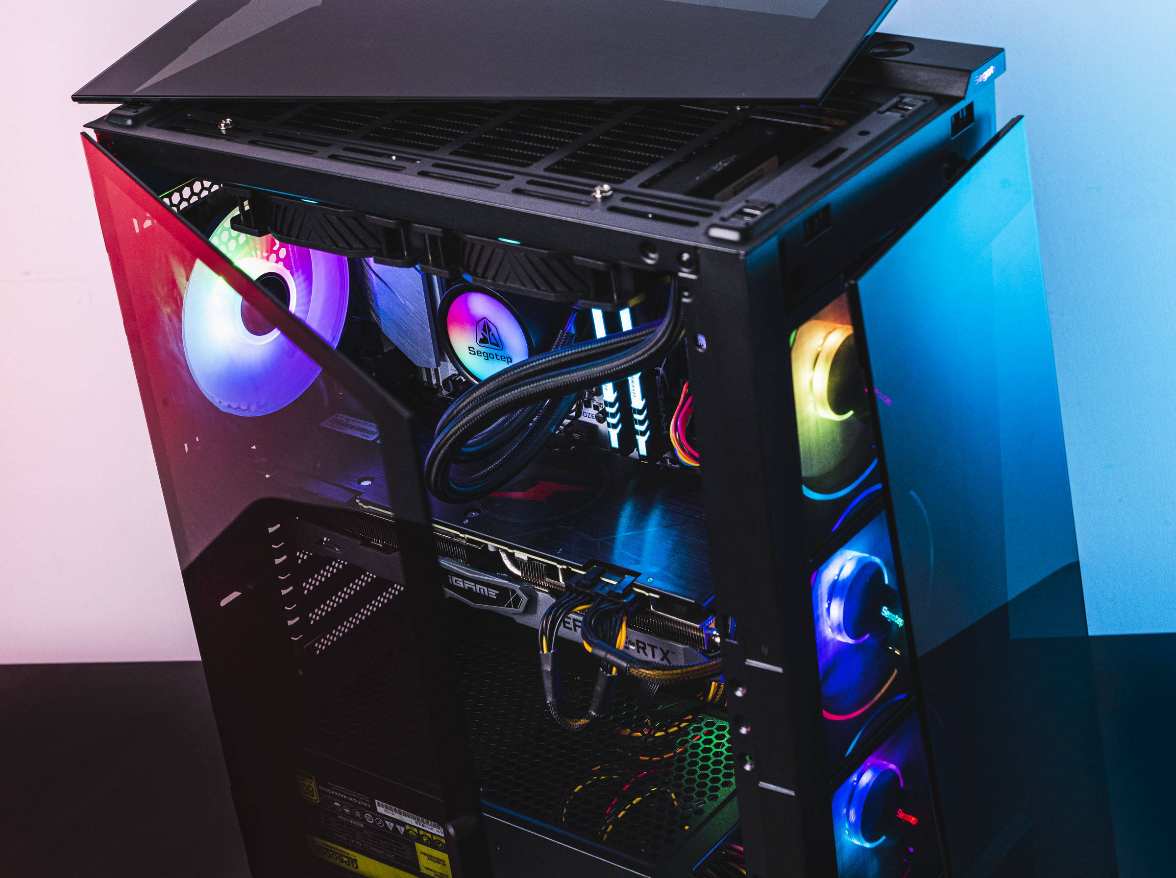 组台高颜值主机真不难,3面钢化玻璃的鑫谷直男3要你好看