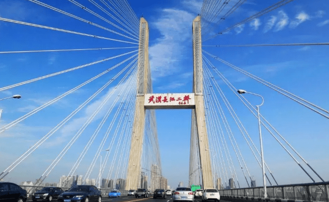 72亿建湖北最大斜拉桥,成就世界第一,背后故事令人向往_武汉