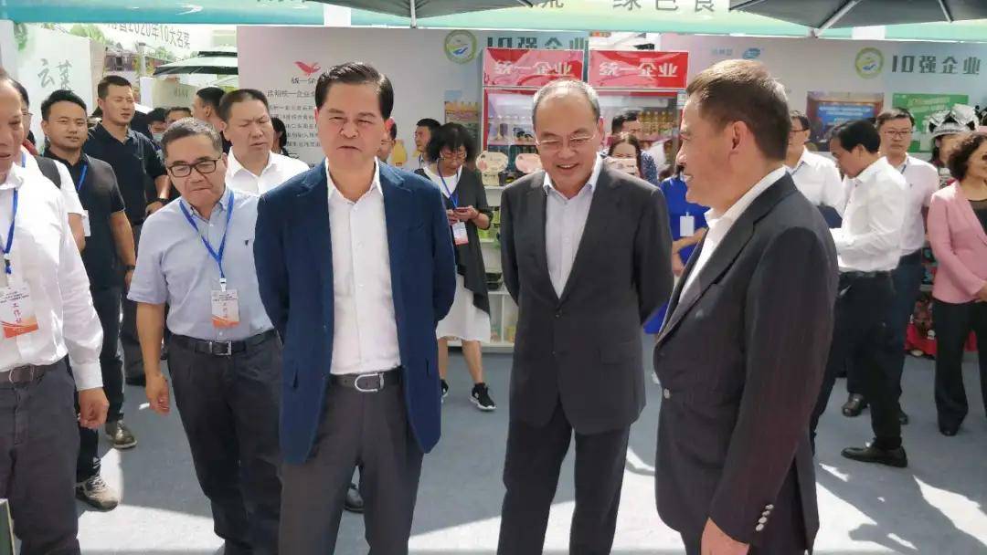 三连冠嘉华食品有限公司再荣云南省绿色食品10强企业称