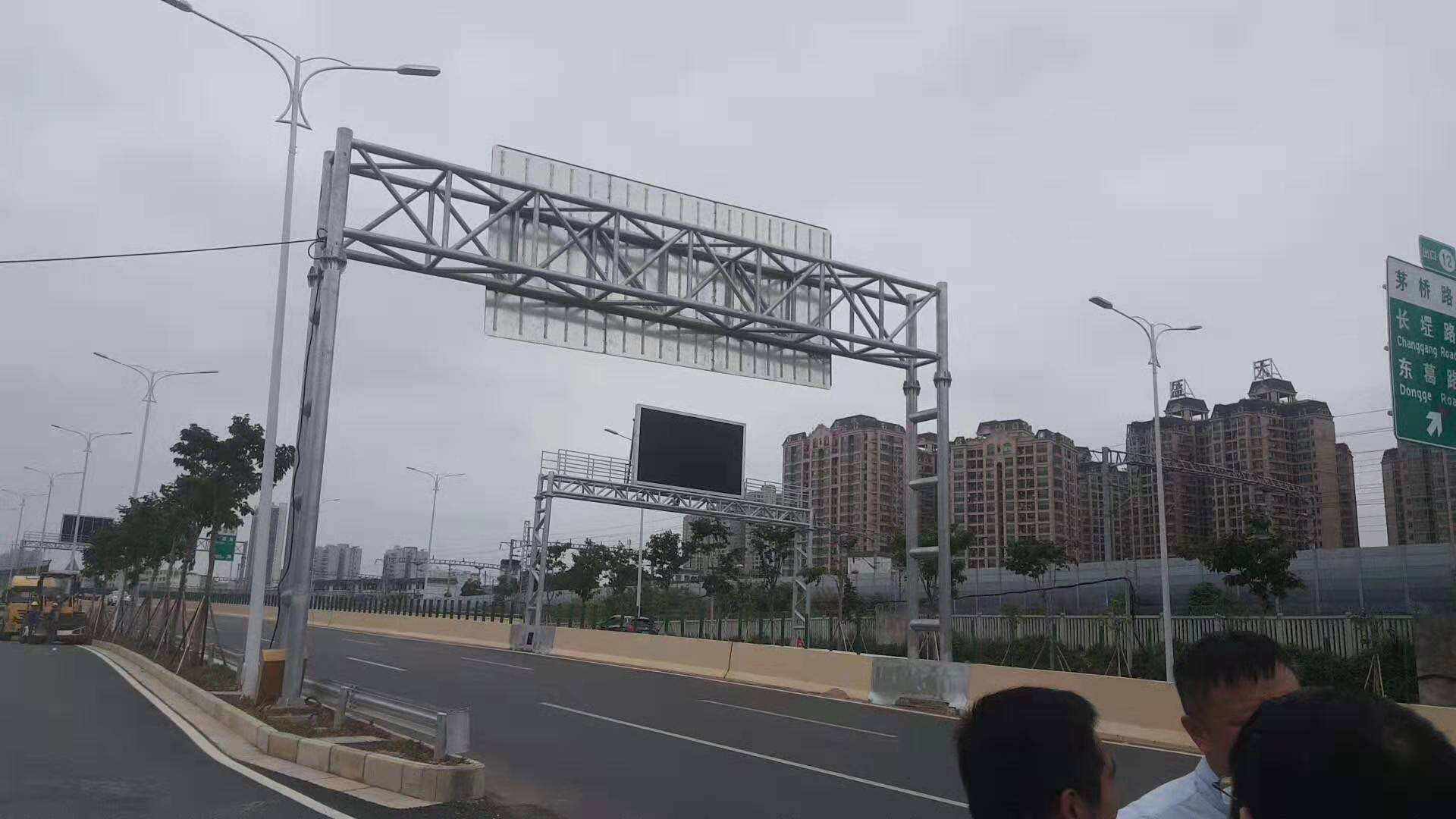 etc大行其道,高速龙门架的安装究竟有什么必要?