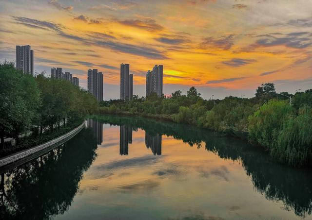 济宁医学院太白湖校区图片