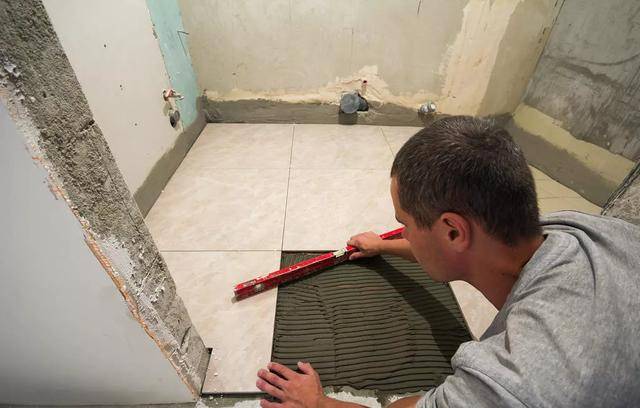 浴室装修,瓷砖安装应该注意什么事项?_问题