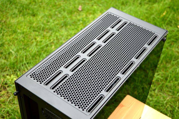 选机箱很重要散热除尘还高效酷冷至尊剑客Ⅱ机箱装机体验