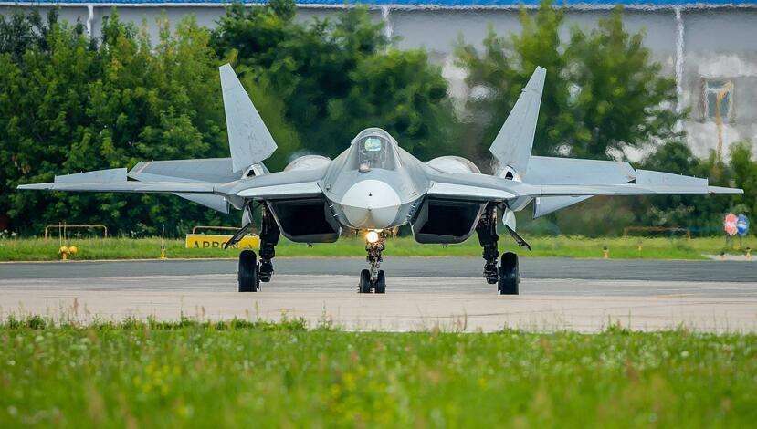 印度又双要买苏-57了,配新空空导弹,持久力更强