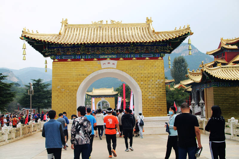 磴山喜鹊谷景区在做好疫情防控和森林防火工作