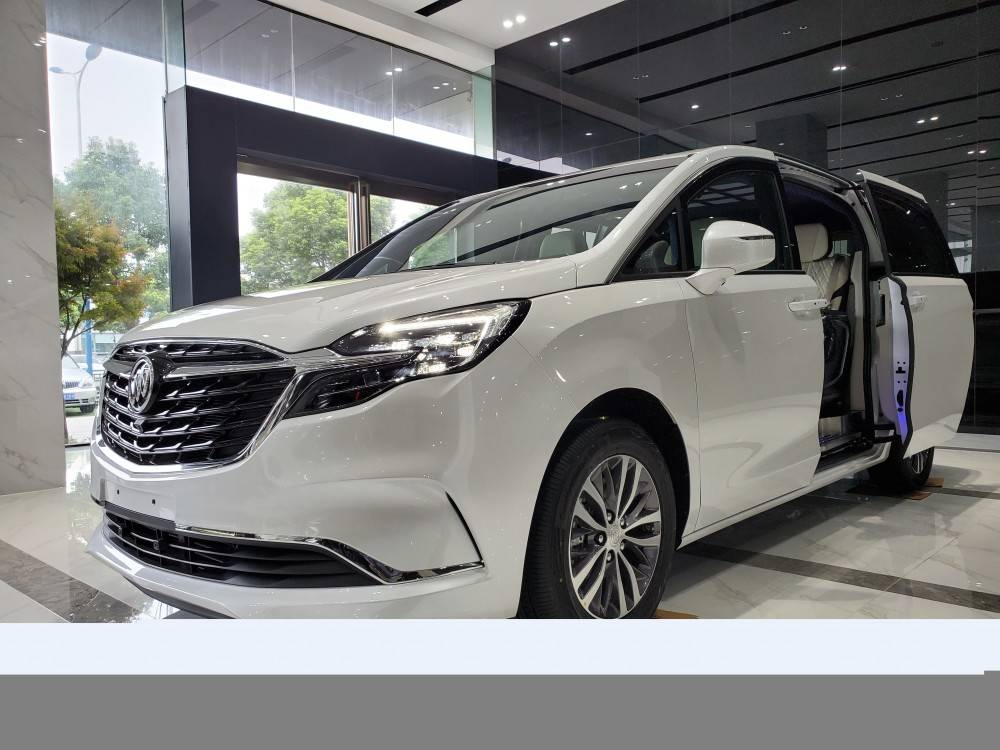 2020年别克gl8帝王蓝白内饰"水晶王座"版