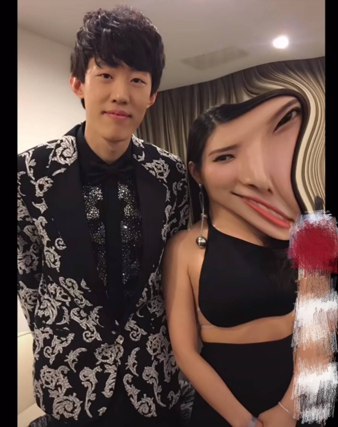 张国伟徐冬冬同框互把对方p丑两人关系成谜