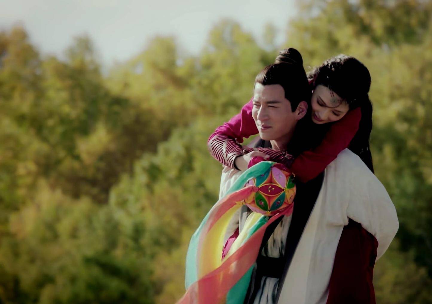 东宫李承鄞曲小枫他两次爱上她其实都是一个意外