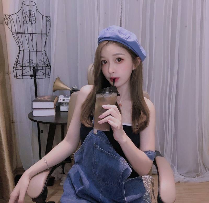 日升文化主播驾到性感的代名词跃动精灵慧儿