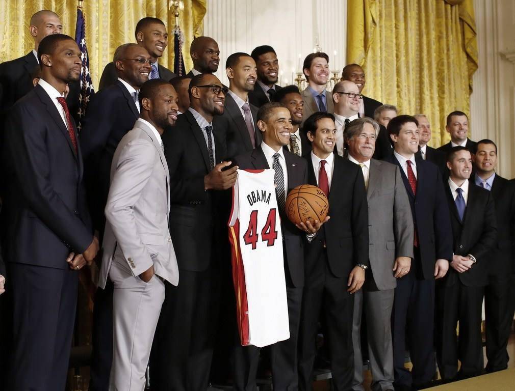 原创特朗普喷詹姆斯你就是黑子过去的美国总统与nba关系融洽